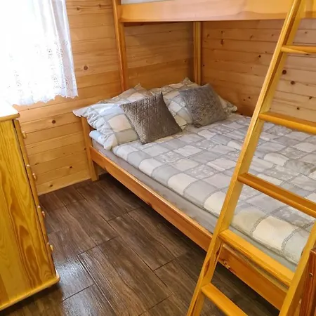 Pod Zielonym Wzgorzem *