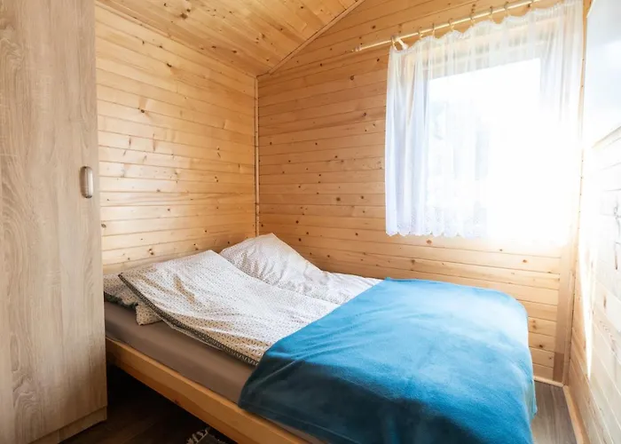 Pod Zielonym Wzgórzem *